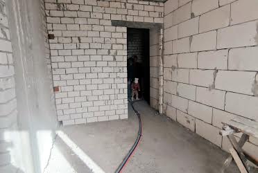 1833072973381106