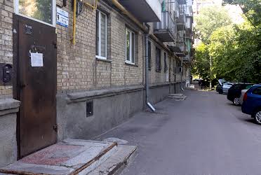 1834105844942121