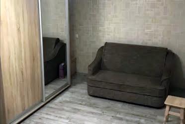 1833296978493125