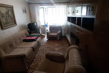 1835098776775134