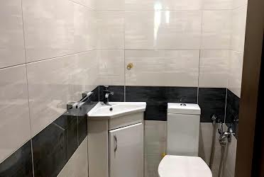 1832100401660160