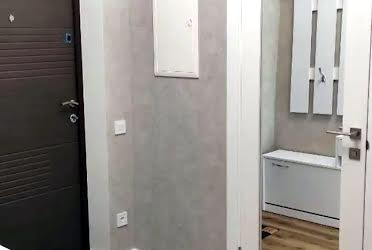 1835650922728161
