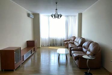 1832543635823172