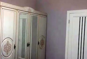 1833457571685172
