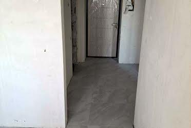 1817154676074018