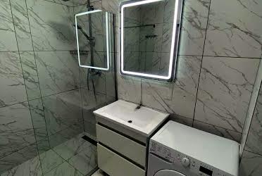 1832918794884211