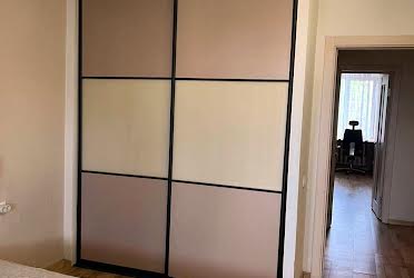 1832641186076225