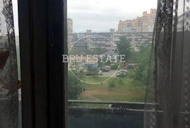 1836174641889228