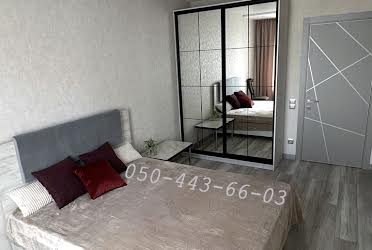 1831263870752240