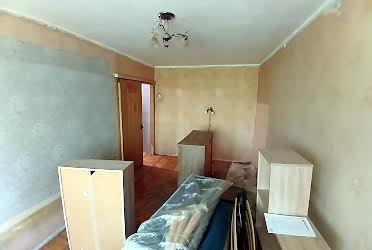 1832090436566257