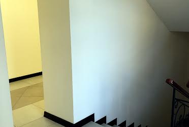 1835424976859271