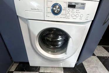 1830907656311289