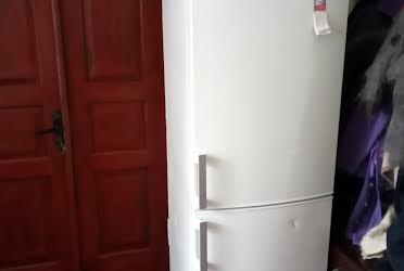 1833277845606300