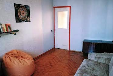 1795210285377302