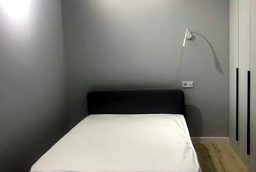 1832276378843307
