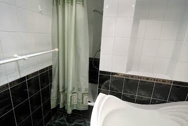 1832990674933308