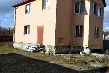 1832537498576309