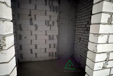 1831834576266314