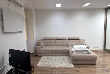1834002617208317