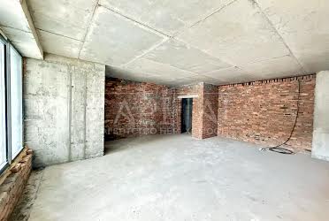 1835263118811323