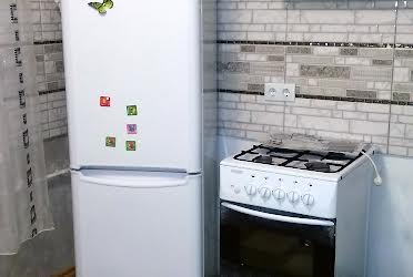 1831647857878325