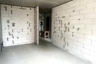 1835179051878326