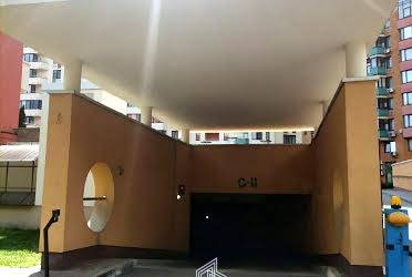 1835444579736330