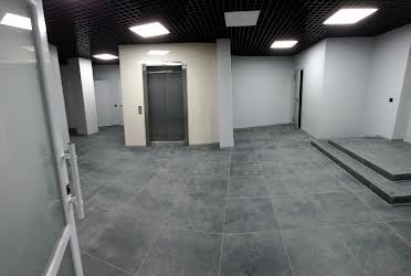 1835436752611356