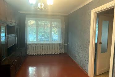1835248125369371