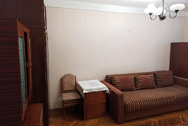 1813891478354372