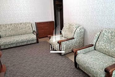 1832085663150389