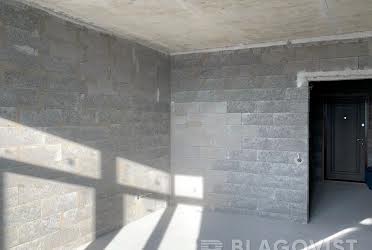1733739615130409