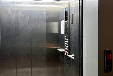 1829549579620413