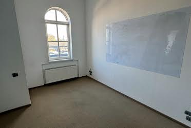 1835984115233427