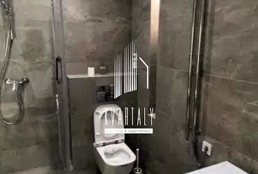 1831558919666429