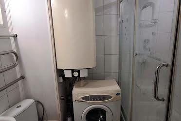 1835179270010432