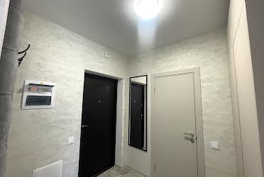 1832184935736452