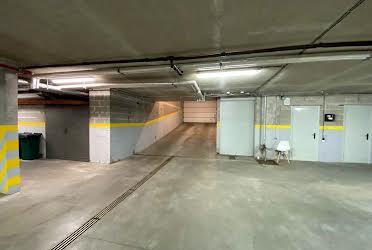 1835426590324460