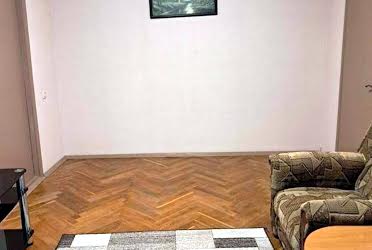 1832892371094462