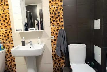 1831008471393497