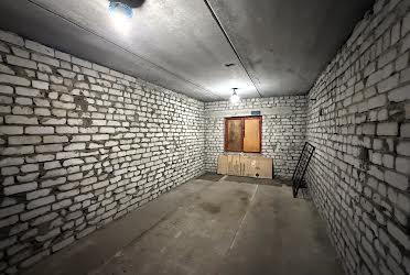 1834527613571506