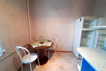 1733004441654529
