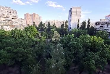1832849549387560