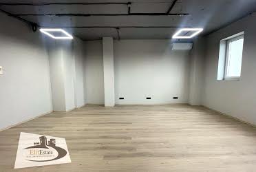 1792945083861565