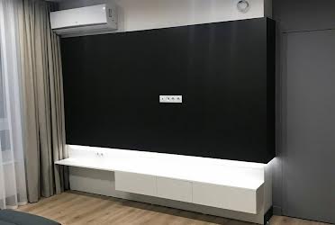 1833001069987058