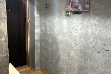 1834107675870605