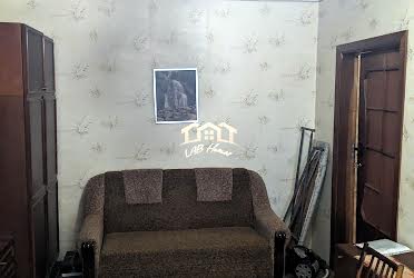 1819328370357617