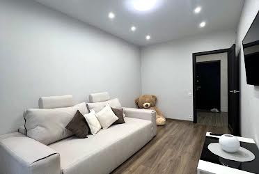 1833271292443648
