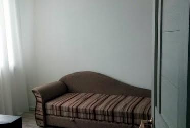 1835158898124065