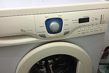 1835708503898652